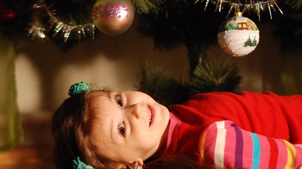 Як зустріти Новий рік наодинці й не втратити себе: прості ритуали, що допоможуть пережити