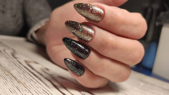 Манікюр, що псує образ: від яких новорічних дизайнів варто відмовитися - фото 582239