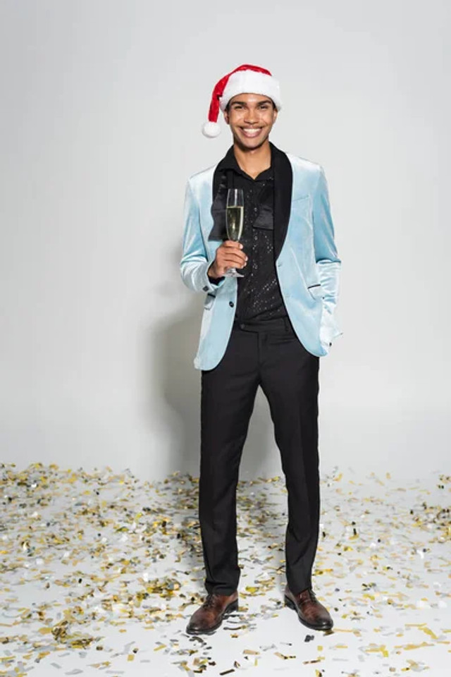 В чому зустрічати Новий рік: образи, які принесуть удачу і не зіпсують свято - фото 582251