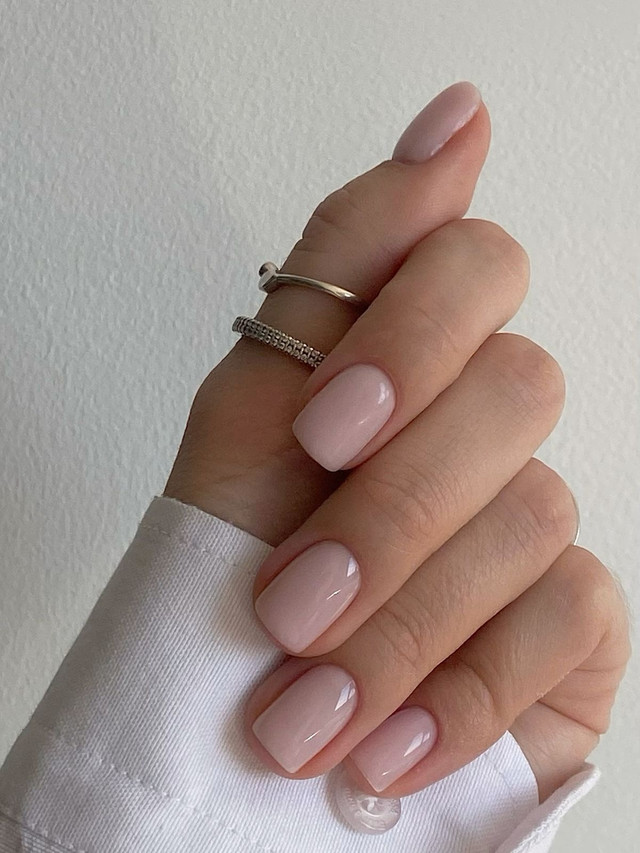 Нюд із рожевим підтоном - фото 582500