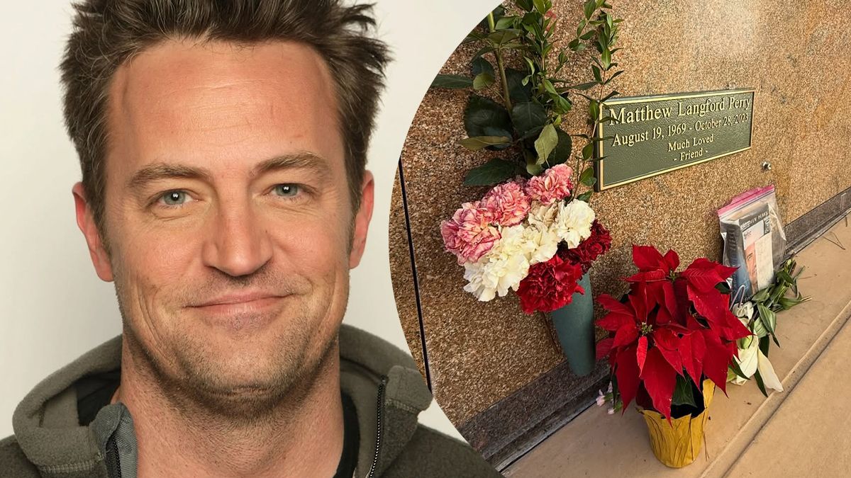 На могилі Метью Перрі з'явився надпис, пов'язаний з "Друзями" - фото 1