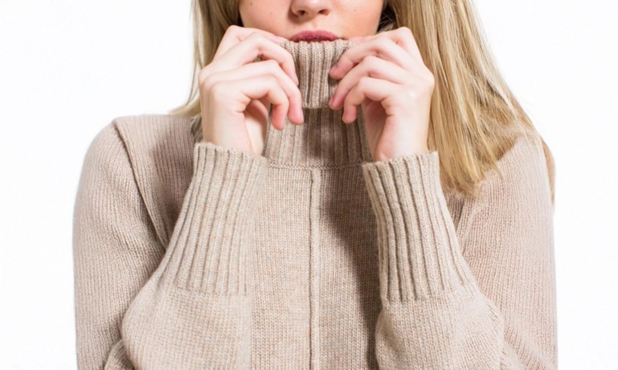 Як зробити вовняний светр знову пухнастим - фото 1