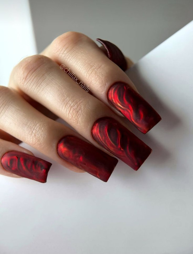 Яскравий жіночий манікюр - фото 585122