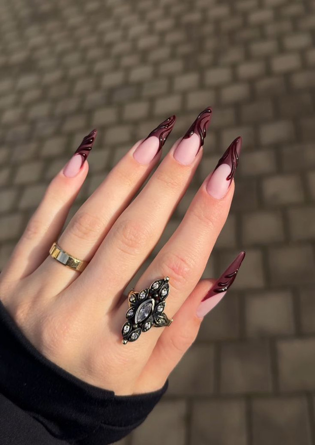 Яскравий жіночий манікюр - фото 585128