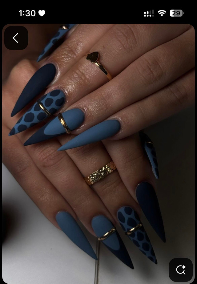 Яскравий жіночий манікюр - фото 585129