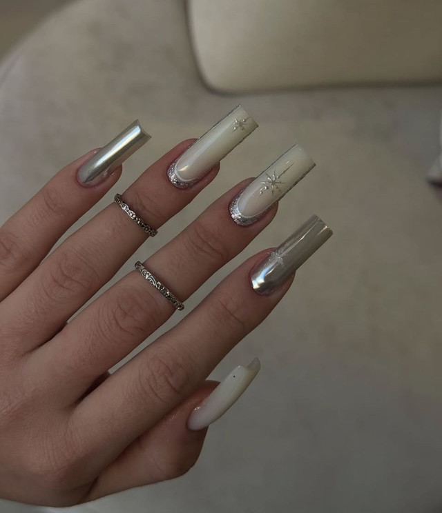 Манікюр з зірочками- фото 585147