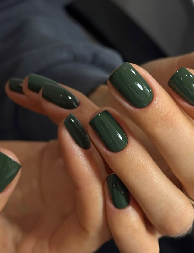 Трендовий манікюр на короткі нігті - фото 586247