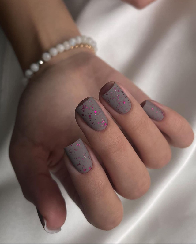 Трендовий манікюр на короткі нігті - фото 586250