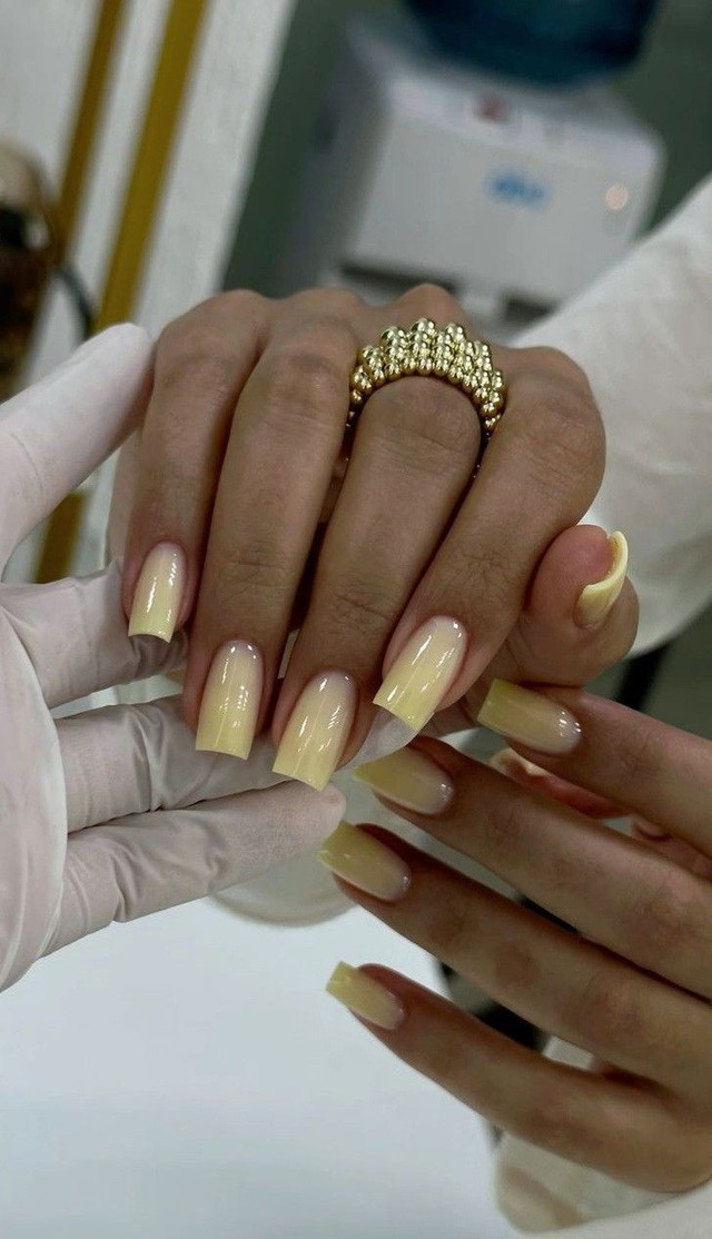 Нюдовий манікюр - фото 586278