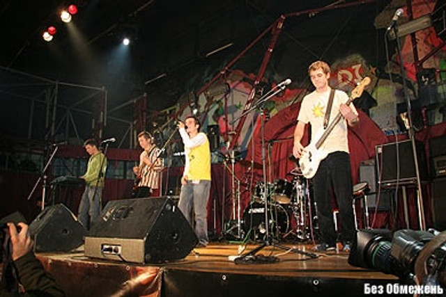 БЕЗ ОБМЕЖЕНЬ – 27 років на сцені: від перших конкурсів до Палацу спорту - фото 586550