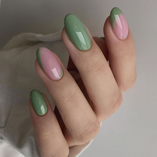 М’ятний і пудровий рожевий манікюр - фото 587736