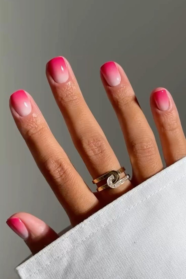  Кольорові градієнти у манікюрі- фото 587742