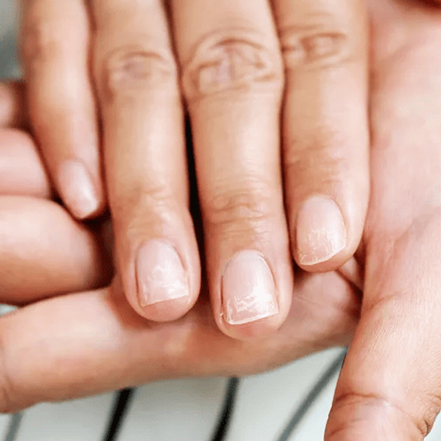 Як укріпити нігті вдома - фото 588038