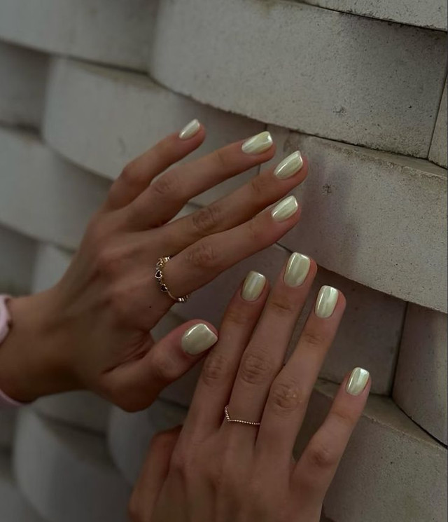 Манікюр з ефектом мішури - фото 588466