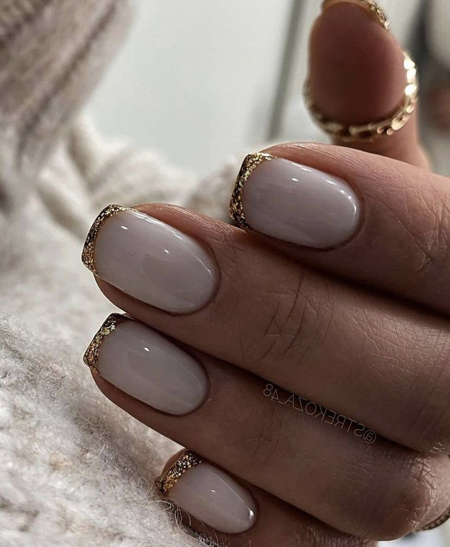 Манікюр з ефектом мішури - фото 588472