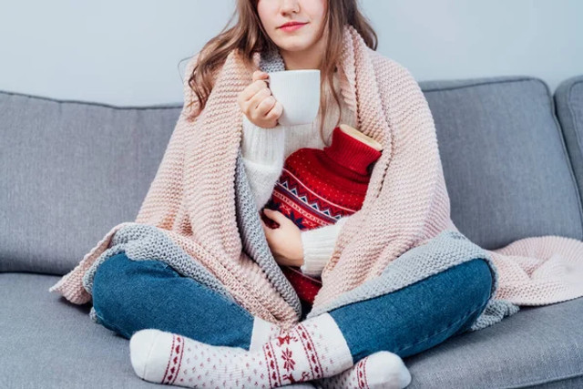 Як зігрітися без світла й опалення: перевірені поради, які допоможуть пережити холод - фото 589689