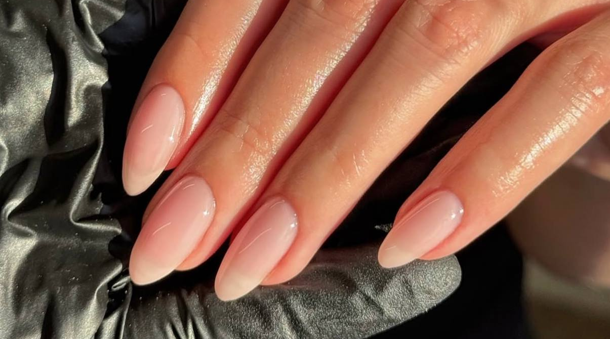 Желейний манікюр - фото 1