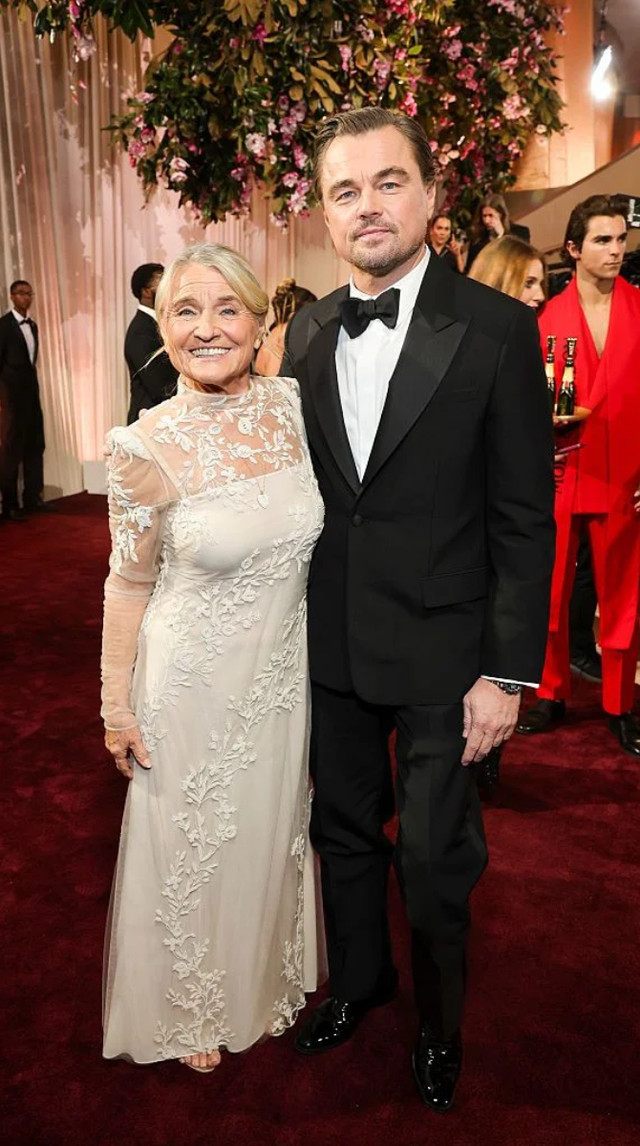 Ді Капріо з мамою на Золотому глобусі- фото 591820