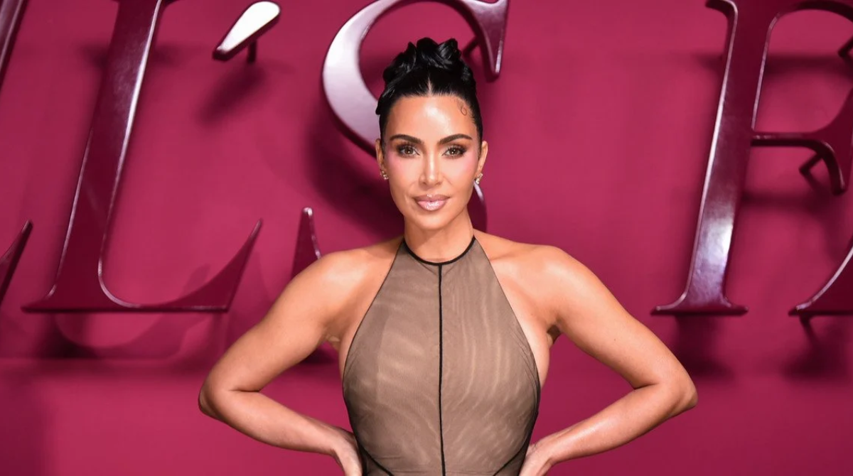 Кім Кардашян - фото 1