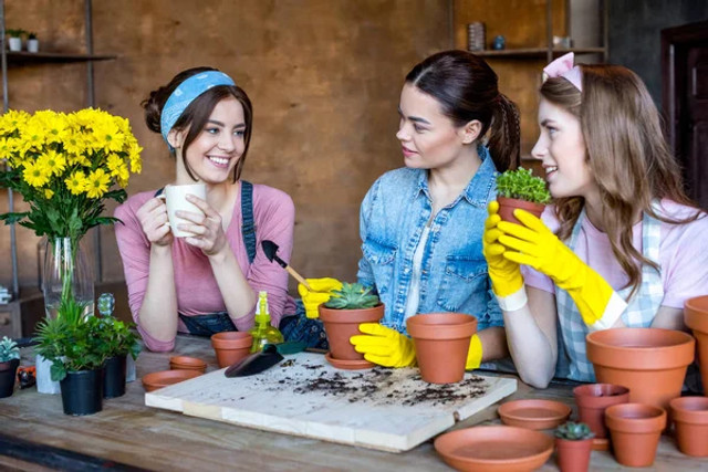 Час перетворити хобі на гроші: як жінкам заробляти на улюбленій справі вже сьогодні - фото 592253