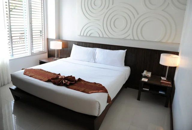 Спальня зміниться до невпізнаваності: як підібрати ідеальне двоспальне ліжко - фото 592273