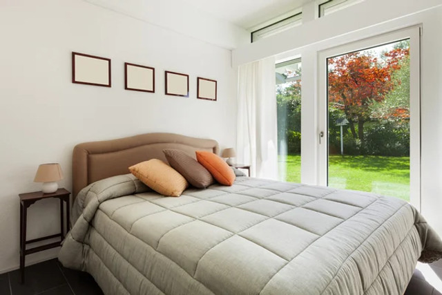 Спальня зміниться до невпізнаваності: як підібрати ідеальне двоспальне ліжко - фото 592275