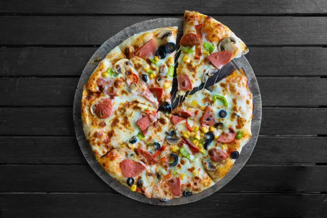 Лаваш і сир творять дива: як приготувати смачну піцу за 20 хвилин - фото 592296