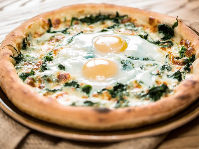 Піца по-флорентійськи - фото 594837