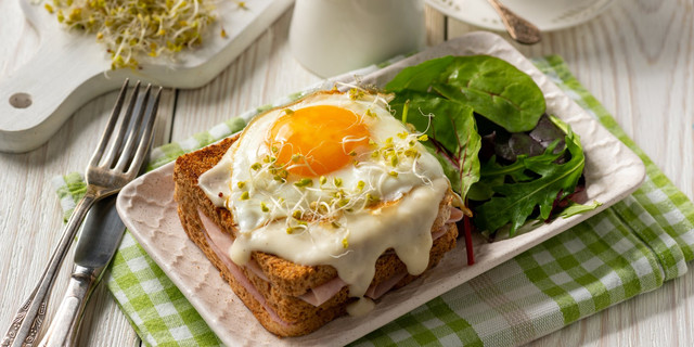 Французький сендвіч крок-мадам - фото 594841