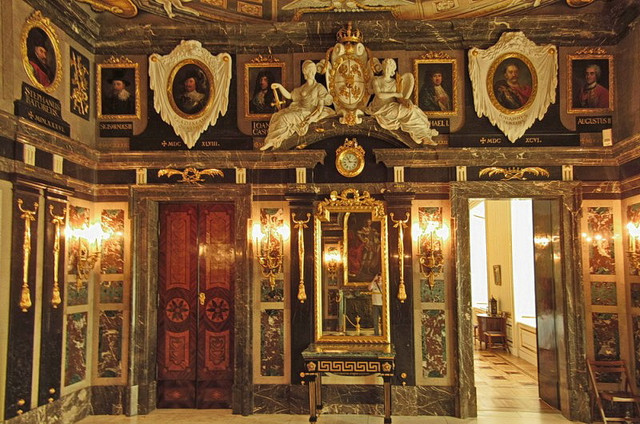 Королівський замок - фото 594885