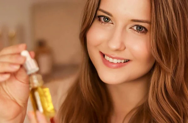 Волосся стає об’ємнішим без укладки: що додати в шампунь, щоб побачити результат - фото 595114