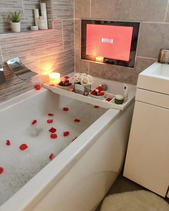 Декор ванної кімнати на День закоханих- фото 595459