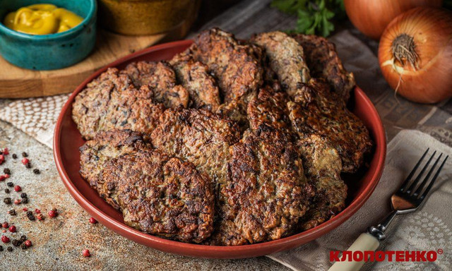 Рублені котлети з курячої печінки - фото 597468