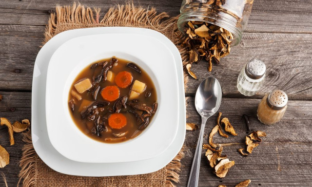 Суп з сушених грибів  - фото 598253