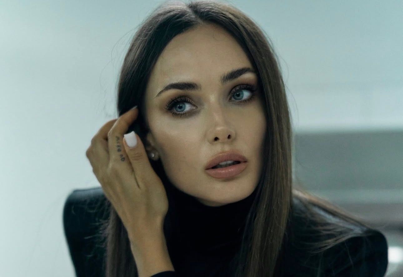 Ксенія Мішина показала архівне фото - фото 1