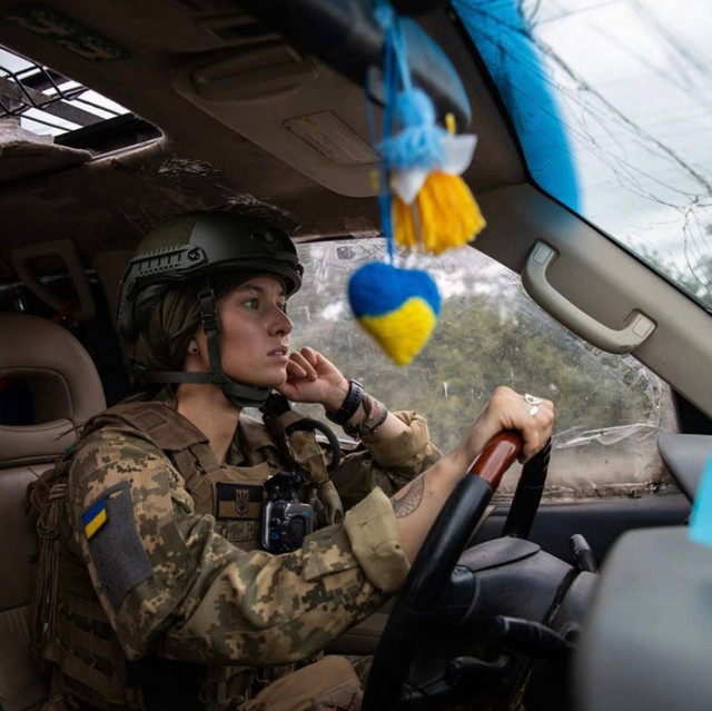 Слово на передовій: українські письменники, які змінили кабінети на окопи і творять досі - фото 600804