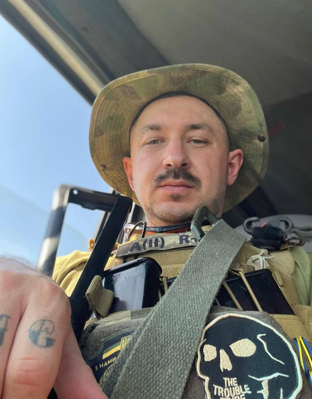 Слово на передовій: українські письменники, які змінили кабінети на окопи і творять досі - фото 600815