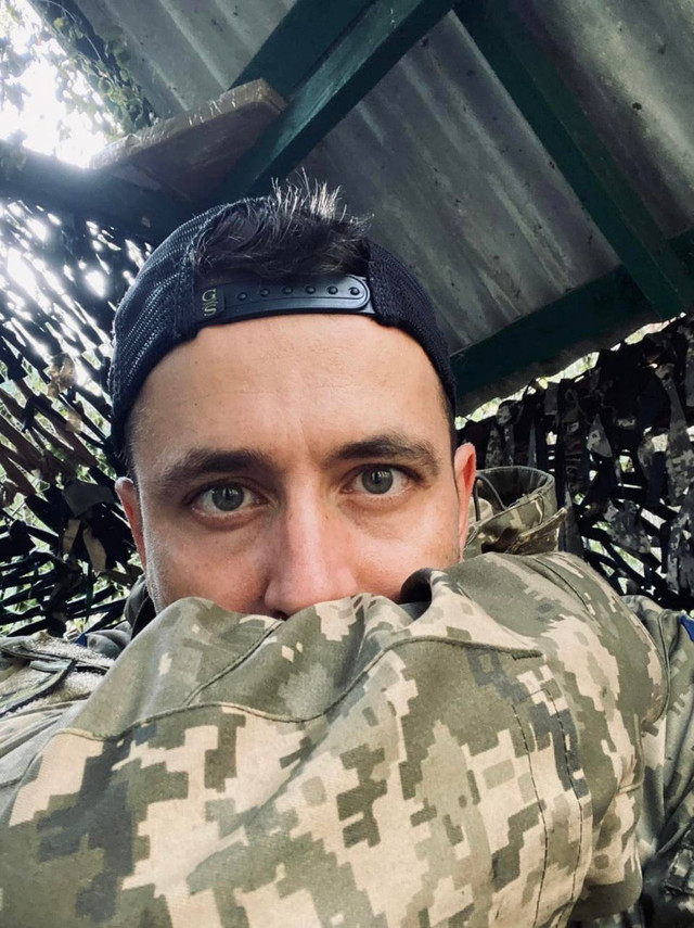 Слово на передовій: українські письменники, які змінили кабінети на окопи і творять досі - фото 600819