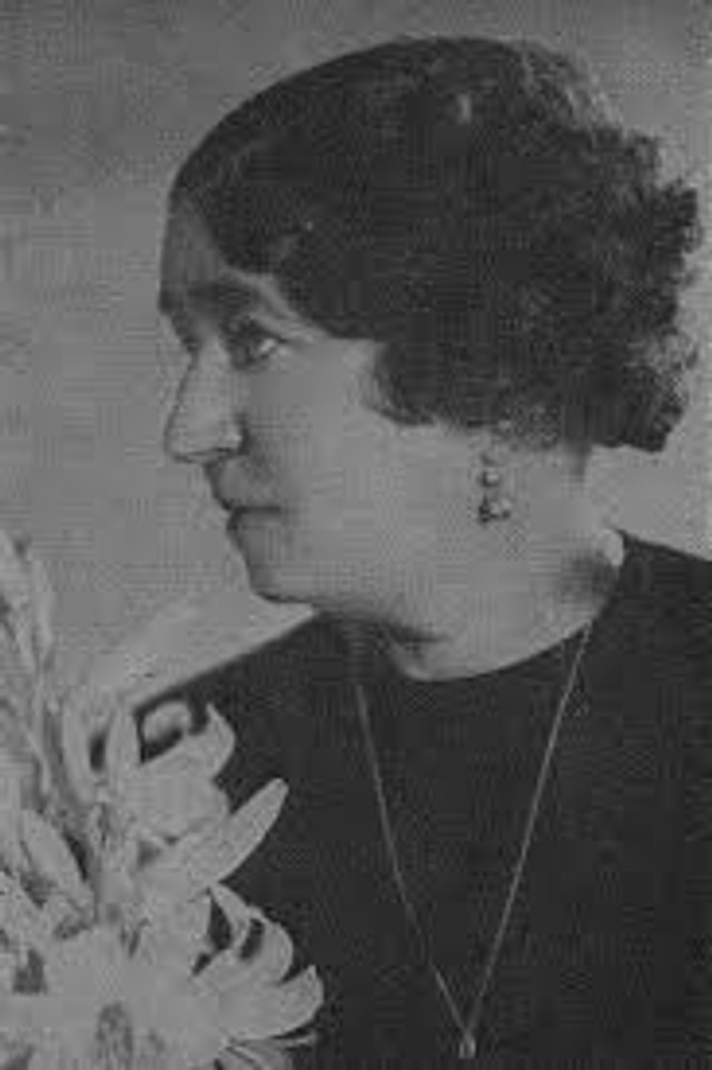 Хто така Наталена Королева: шлях від іспанської аристократки до української письменниці - фото 600824