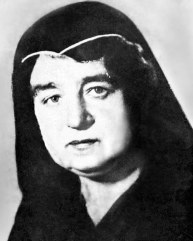 Хто така Наталена Королева: шлях від іспанської аристократки до української письменниці - фото 600825