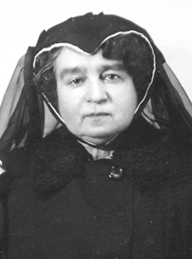 Хто така Наталена Королева: шлях від іспанської аристократки до української письменниці - фото 600827