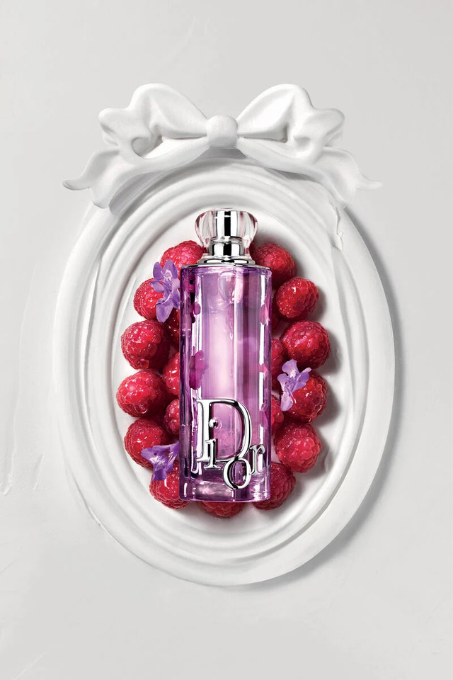 Аромат малини зведе з розуму: 7 найкращих парфумерних новинок, які варто спробувати - фото 601394