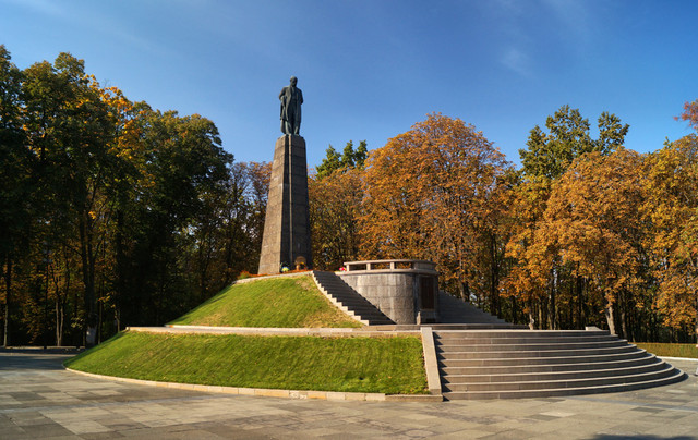 Могила Тараса Шевченка - фото 601800