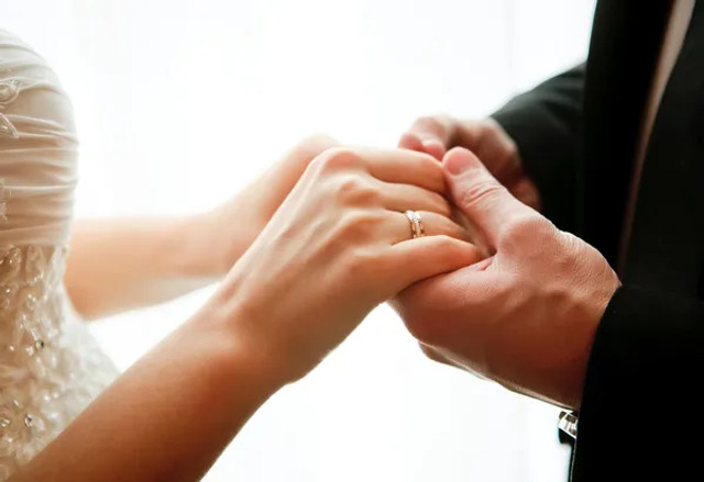 Лавандовий шлюб знову у тренді: чому все більше людей обирають партнерство без романтики - фото 602793