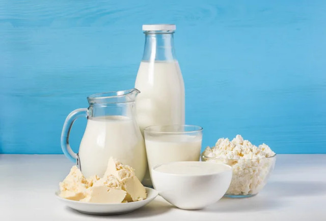 Як обрати найкорисніший кисломолочний сир: 9 порад, які допоможуть знайти якісний сир - фото 602814