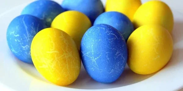 Як пофарбувати яйця на Великдень - фото 607270
