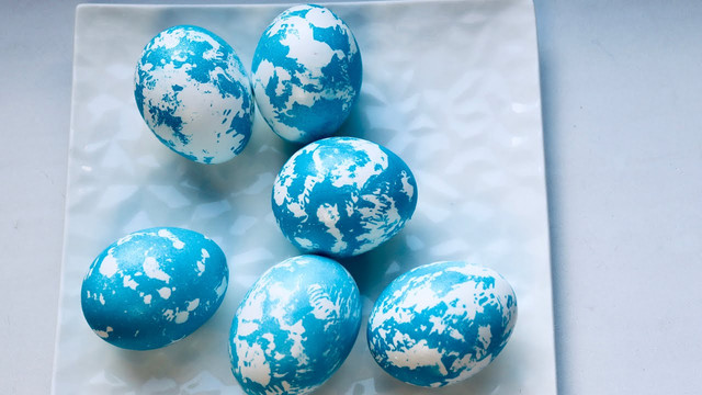 Як пофарбувати яйця на Великдень - фото 607276