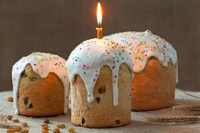 Паска буде м’якою до 10 днів: як приготувати за бабусиним рецептом і не зіпсувати тісто - фото 607930