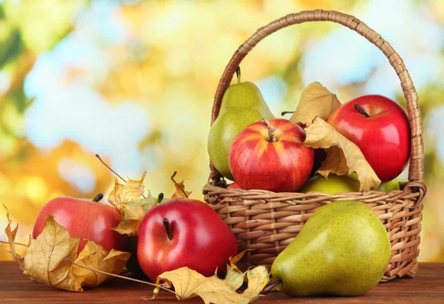 Фрукти, які допомагають знизити холестерин: що варто додати до раціону вже сьогодні - фото 607949
