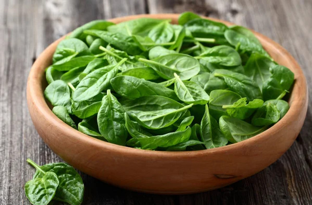 Весняні овочі з білком: що обов’язково додати до раціону, щоб почуватися краще вже зараз - фото 608299